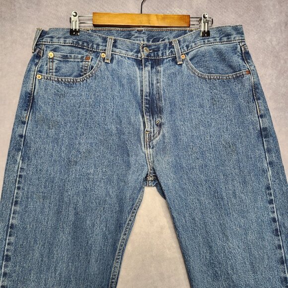 Levis 505 Jeans Mens 38x29 Blue Denim Zip Fly Straight Leg Classic 100% Cotton - Picture 2 of 16